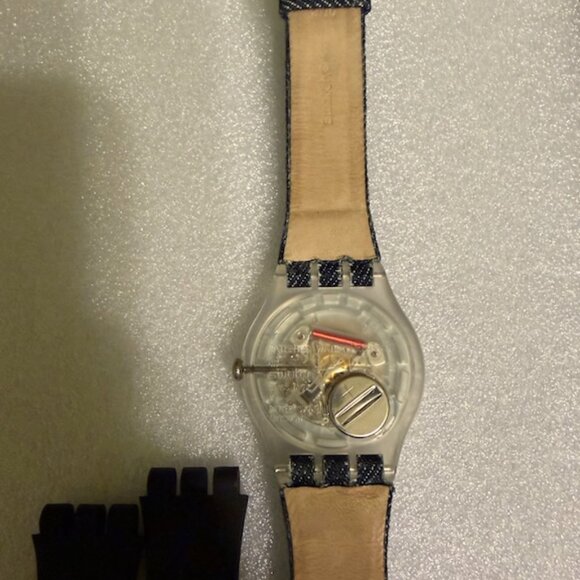 Swatch watch rebel blue face - Picture 4 of 6